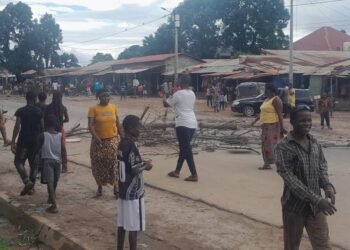 Des Citoyens de Kagbélén accusent le chef de quartier de la  vente du Bureau de quartier