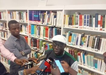 Professeur Bangaly CAMARA s&rsquo;attaque aux médias d’Etat