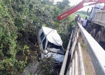 La route Faranah-Kissidougou: le bilan de l&rsquo;accident revu à la hausse 13 morts dont 06 enfants sur place (communiqué du gouvernement)