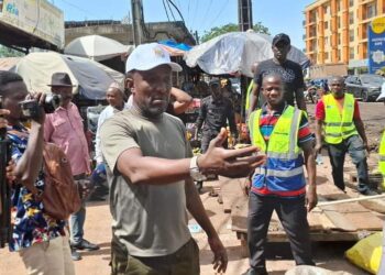 Journée d’assainissement :  Ahmed Sékou TRAORE souhaite faire la commune de Ratoma une référence en terme de salubrité