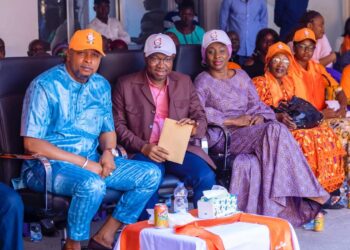 « 16 jours d’activisme contre les violences basées sur le genre » : le Ministre l&rsquo;Énergie Aboubacar Camara apporte son soutien aux femmes victime des VBG  