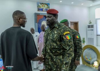 Palais Mohamed V : Serhou GUIRASSY honoré par le Président de la Transition