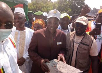 Conakry : Pose de la première pierre du nouveau siège de la nouvelle commune de Lambanyi, d&rsquo;un bâtiment R+2