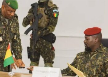 Décret : le Président Mamadi Doumbouya a promu deux officiers au grade de général