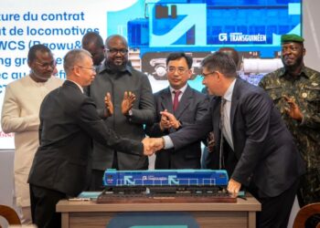 Projet Simandou : Signature d’un contrat à hauteur de 248 millions pour l’achat de locomotives