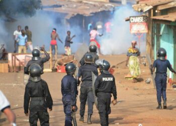 Guinée : le Mouvement des Jeunes de l’Axe pour la Renaissance désapprouve la manifestation des Forces Vives de Guinée ( Déclaration)