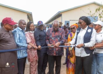 Immersion Gouvernementale à Dabola: inauguration  d&rsquo;une nouvelle école primaire dans la sous-préfecture de Ndema 