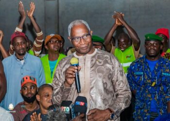 Le Premier Ministre Bah Oury lors d&rsquo;une rupture collective organisée par des jeunes de l’Axe:  » L’État n’est pas contre vous. Vous êtes des citoyens à part entière de la République de Guinée »