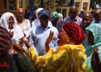 Île de Kassa: Le Ministre de la Communication Fana SOUMAH a visité la Radio Rurale en pliene mutation