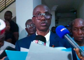 Fédération Guinéenne de Football: Bouba Sampil revoqué pour dysfonctionnement grave par le Comité Exécutif de la FGF ( Déclaration)