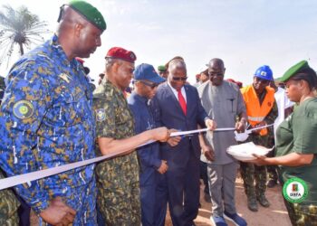 Coyah: Inauguration officielle des centrales de concassage et d’enrobage du Bataillon du Génie militaire