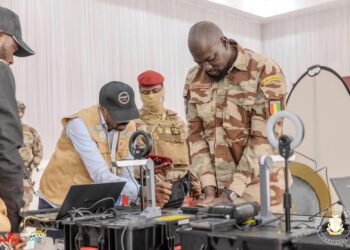 PN-RAVEC: le Général Mamadi DOUMBOUYA, a accompli cet acte civique en se faisant enrôler au palais Mohammed V