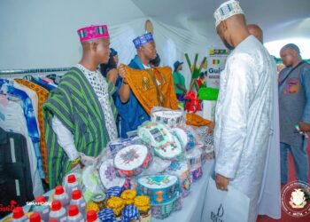 FEMUA 17 : L’artisanat guinéen à l’honneur dans une exposition riche en couleurs et en traditions