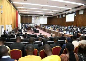 Guinée: Le CNT a adopté la loi spéciale sur le Référendum constitutionnel