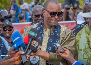 Participation du Ministre de l&rsquo;Energie, de l’Hydraulique et des Hydrocarbures à la première journée du Grand Forum de Trön 