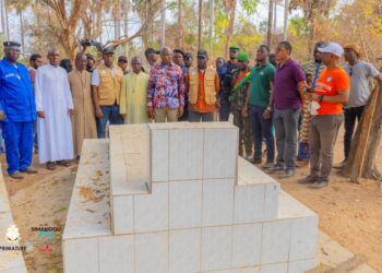 Village natal du Cardinal Robert Sarah: le Premier ministre s’est recueilli sur la tombe du Père Louis Pathé Barry, premier prêtre noir de la paroisse Sainte-Rose d’Ourous