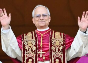 Vatican : Robert Francis Prevost devient le 267e pape de l&rsquo;Église catholique et est le premier pape originaire des États-Unis