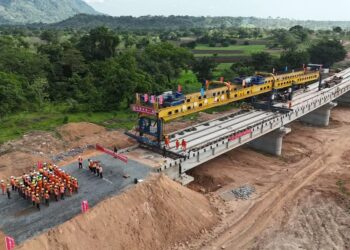 Simandou : toutes les poutres de la ligne principale posées, cap vers la mise en service