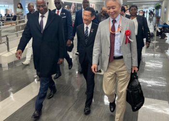 Le Premier Ministre Amadou Oury BAH est arrivé au Japon pour prendre part à l’Exposition universelle 2025