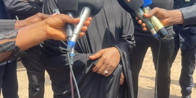 Affaire des 416 pèlerins escroqués en Guinée : Le TPI de Mafanco a démenti les rumeurs sur la libération de Dame Hadja Fatoumata Domani KONATE (Communiqué)