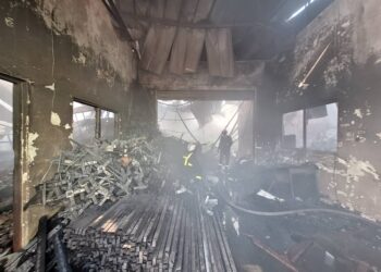 Incendie dans l&rsquo;entrepôt central du Programme Élargi de Vaccination: Le Gouvernement guinéen apporte des précisions par rapport aux dégâts matériels (Communiqué)