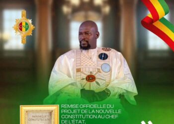 Retour à l’ordre constitutionnel: Remise officielle au Président de la transition du projet de nouvelle Constitution