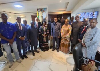 Guinée: Des dirigeants de la SOGESART ont  visité le nouveau siège de la Société à Conakry