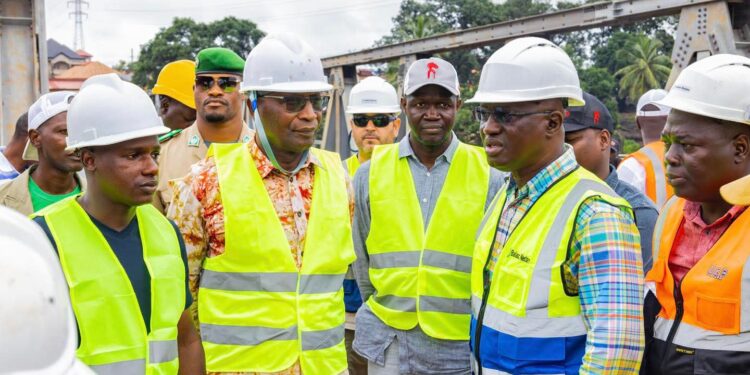 Le Gouvernement guinéen accélère la finalisation du projet des cinq Ponts à Conakry et Coyah