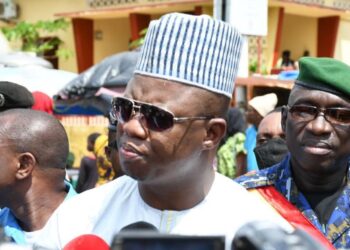 La mort de Mohamed Traoré dans un accident impliquant Singleton: l&rsquo;ancien Ministre de la Justice Charles Wright s&rsquo;indigne et plaide à ce que justice soit rendue (Communiqué)