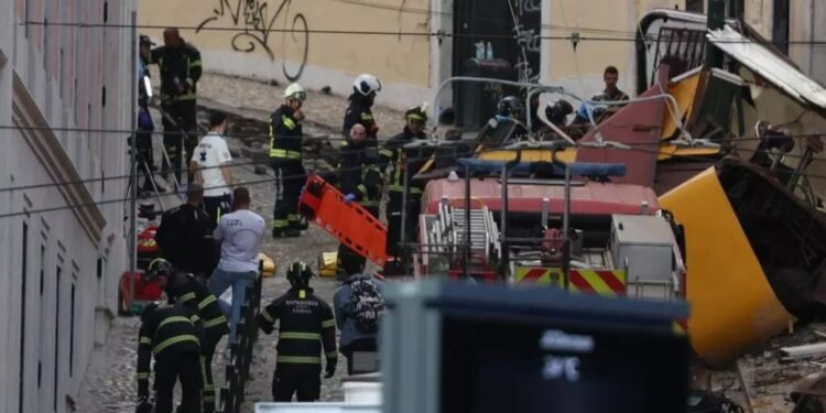 Portugal: au moins 15 morts dans l&rsquo;accident du funiculaire de la Gloria à Lisbonne
