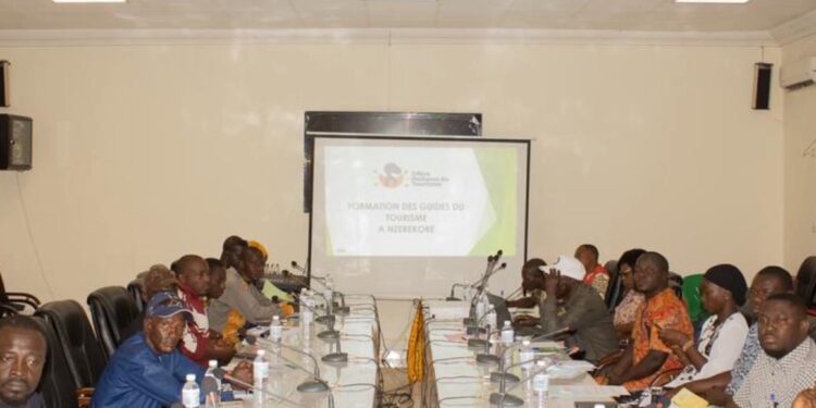 Saison Touristique 2025-2026 à N’Zérékoré: l’Office National du Tourisme outille les guides touristiques de la région 