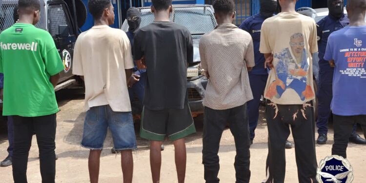 Lutte contre la drogue et le vol a la tire: 4,5kg de cocaïne saisis et une dizaine de malfrats interpellés à Conakry 