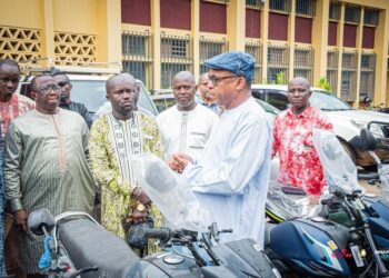 Guinée: remise des  motos à sept Directions Communales de l’Education et deux Délégations scolaires de l’Enseignement Élémentaire
