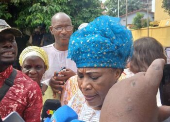 Élection présidentielle du 28 décembre 2025: Hadja Makalé Camara, « j&rsquo;ai plus confiance en moi et le peuple de Guinée, qui pour la première fois pourrait voter pour une femme…. » 