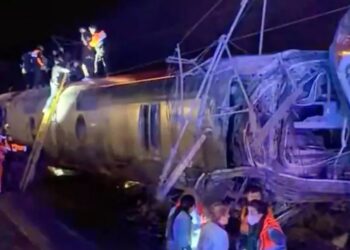 Espagne: au moins 21 morts dans un accident ferroviaire impliquant deux trains