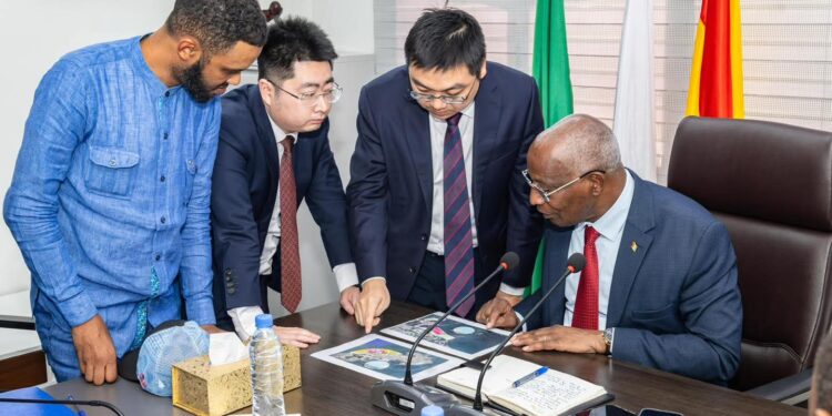 Guinée: Bah Oury a reçu en audience une délégation de China International Water § Electric Corporation