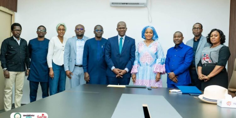 Ministère de la santé: la Ministre Khaïté Sall a reçu en audience le Gouverneur du District 9101 du Rotary International 
