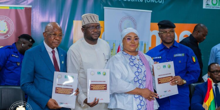 Stabilisation des prix : le ministère du Commerce signe un protocole d’accord avec la CCIAG et les Douanes