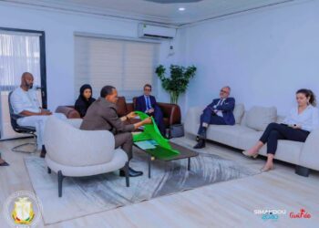 Coopération franco-guinéenne : le ministre Aboubacar Camara et l’ambassadeur de France accélèrent les grands projets d’assainissement et d’hydraulique