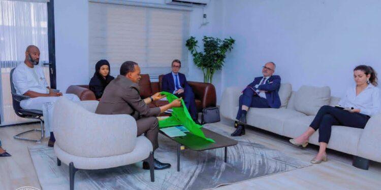 Coopération franco-guinéenne : le ministre Aboubacar Camara et l’ambassadeur de France accélèrent les grands projets d’assainissement et d’hydraulique