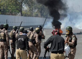 Pakistan: au moins neuf personnes ont été tuées et plus de 50 autres blessées dans une manifestation dans la ville portuaire de Karachi