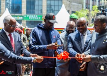 Le Président Mamadi Doumbouya inaugure le nouveau siège ultramoderne de la BCRG