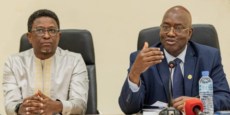 LFI 2026: Alpha Bacar Barry défend le budget éducatif devant le CNT