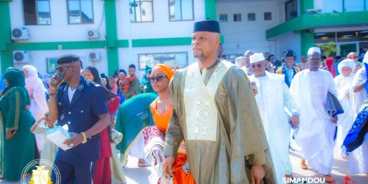 Aïd El-Fitr 2026: le Ministre Aboubacar CAMARA accomplit son devoir religieux au Stade Petit Sory de Nongo