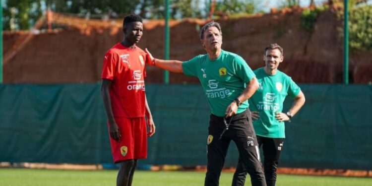 Guinée : les arriérés de salaire  de Paulo Duarte enfin réglés