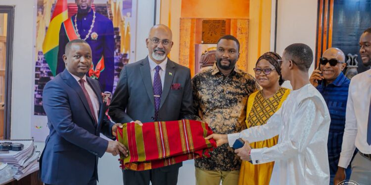 Coopération culturelle, cinématographique et artisanale : la Guinée et l’Inde renforcent leurs échanges