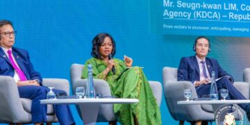 Sommet de Lyon-Journée mondiale de la santé: la Ministre de la Santé Khaïté Sall expose sur le model guinéen de l&rsquo;approche « One Heath » contre les zoonoses