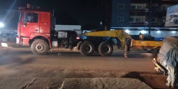 Embouteillage à Lambanyi : un camion en panne paralyse la route vers Cobaya