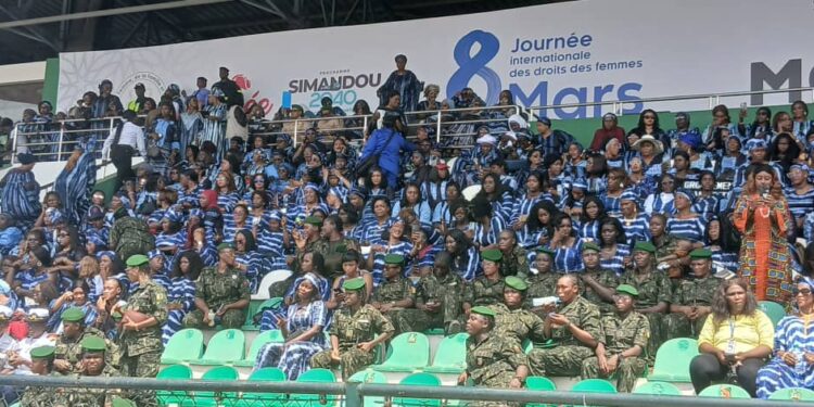 Conakry: Les femmes de Guinée mobilisées au stade Petit Sory pour la célébration en différée de leur journée