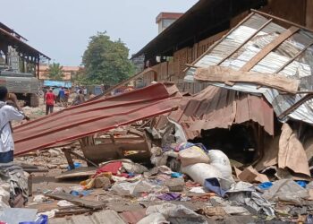 Kaloum : Le marché Batomba démantelé dans la précipitation, les commerçantes entre détresse et fermeté